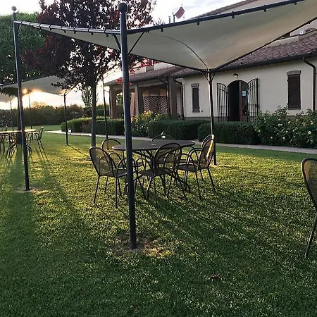 In Cerreto Sleeps 5 With Pool And Air Con Appartamento Cerreto di Spoleto