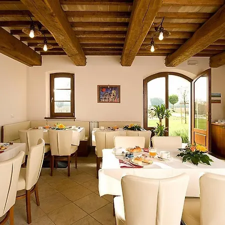 In Cerreto Sleeps 5 With Pool And Air Con Appartamento *